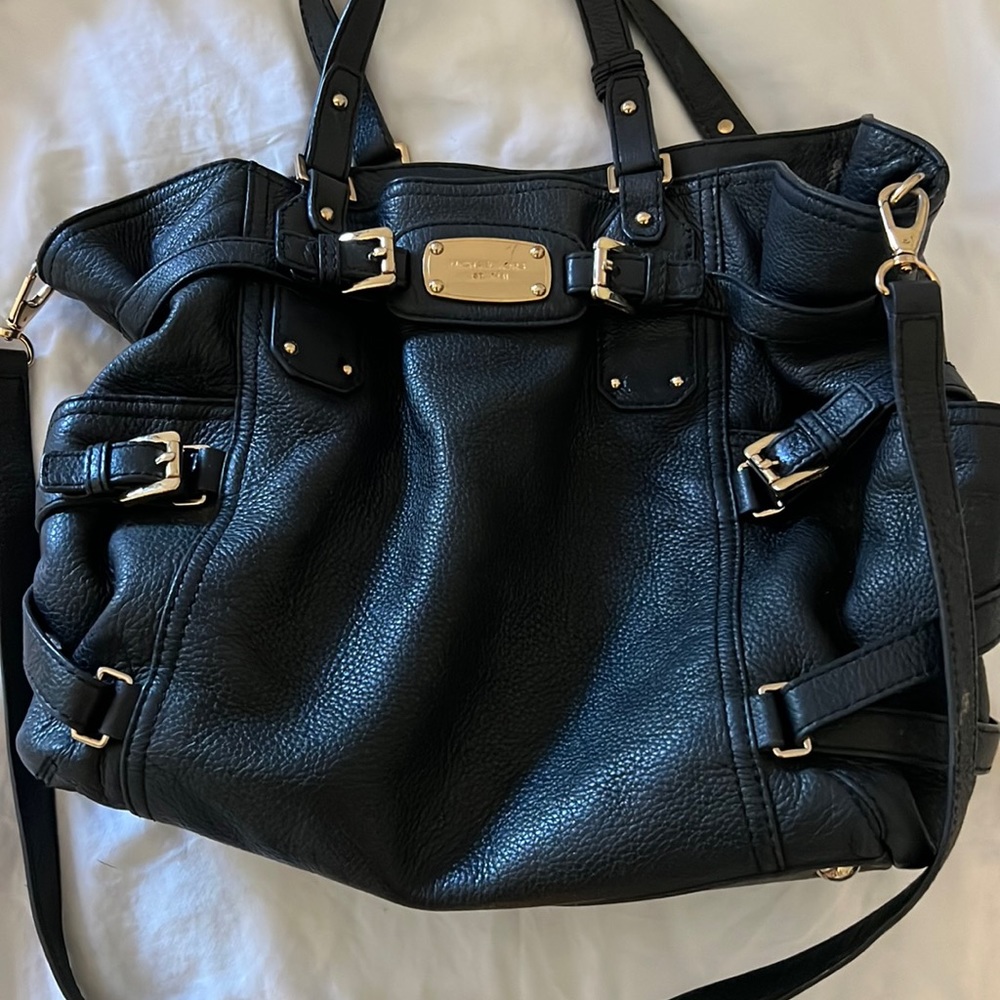 Leather Michael kors bag